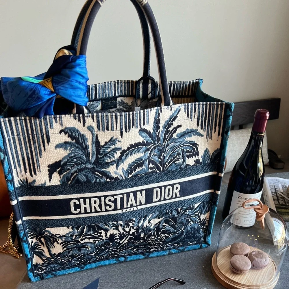 Christian Dior Large Book Tote - Picture 2 of 4
